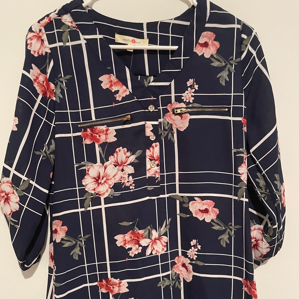 womans blouse